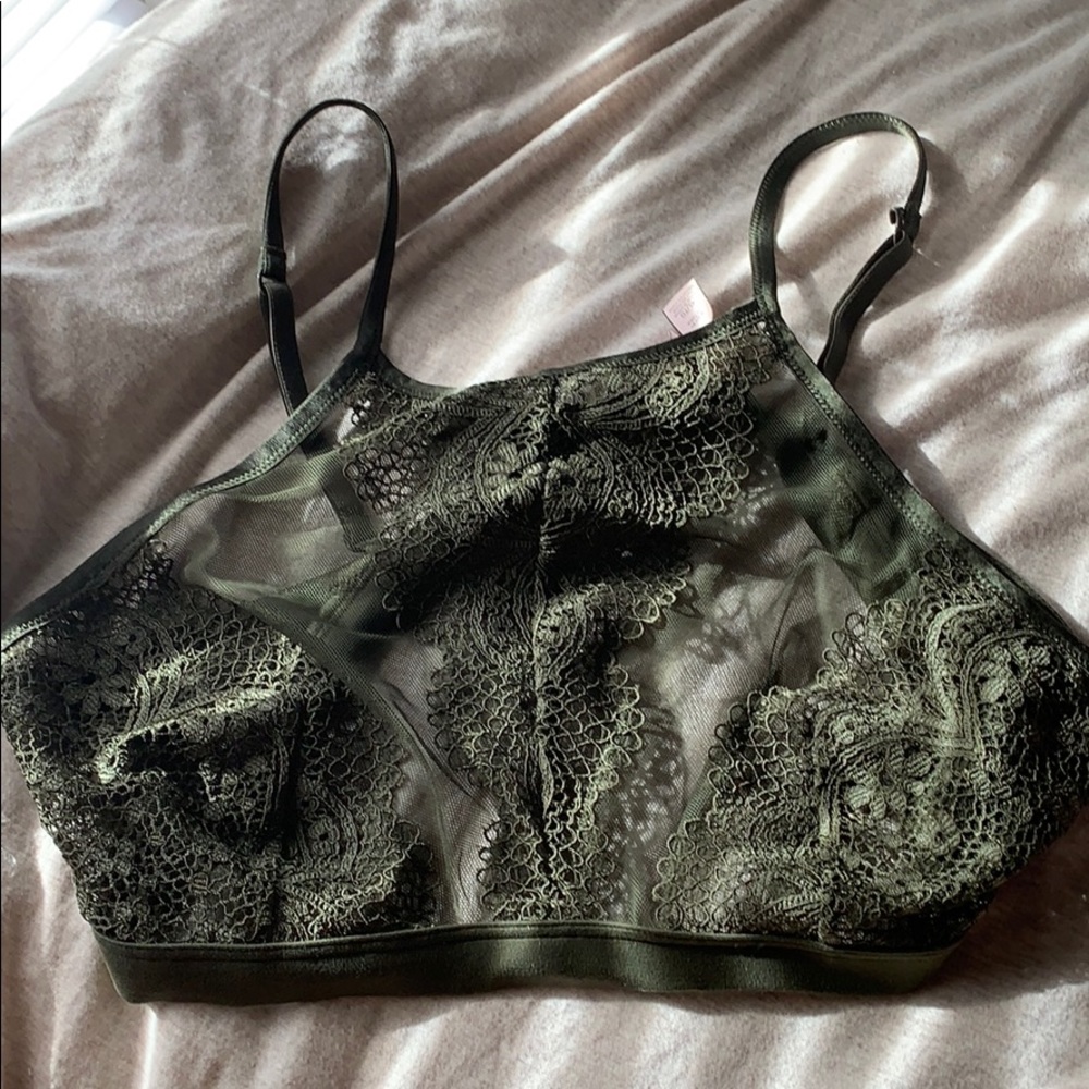 Body by Victoria Lace Bralette XL